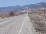 Baklan Ovasinda Asfalta Sifir Hobi Ve Ceviz Bahçesi Bağ Evi Yap